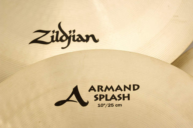 A 10" splash bearing the great man's name.